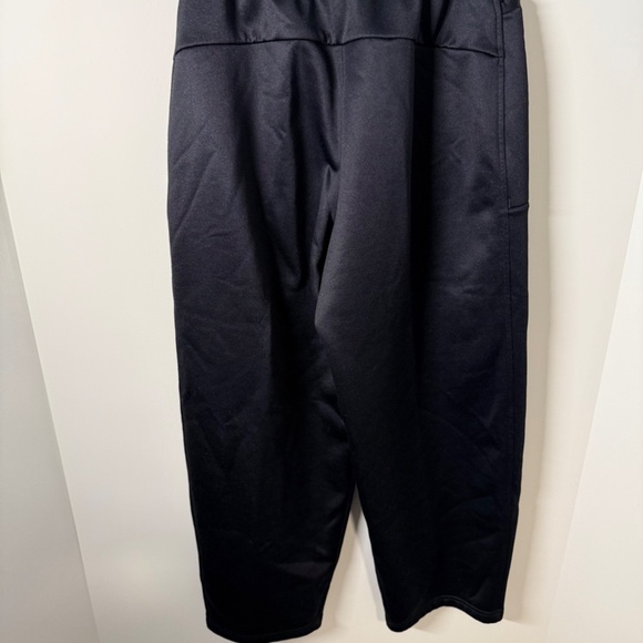 Lululemon Lab “Barrel Leg” Fleece Track Pants – Black (Size 6) | Cozy & Modern! - Picture 3 of 9